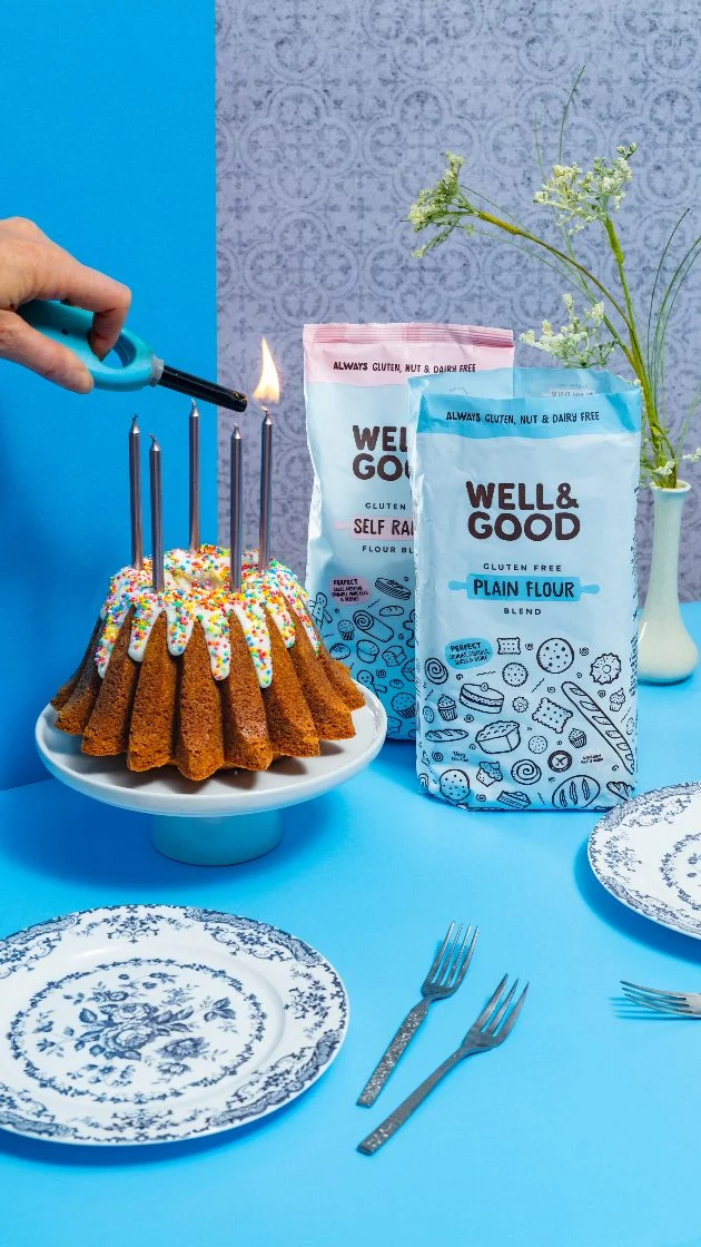 Two types of flour, two colour scene set ups, lots of fun transitions, hours of baking and 300+ photos... One of my more elaborate stop motions. Pretty proud of this one!
Recently created for @wellandgoodfoods.
.
.
#stopmotionanimation #foodstopmotion #promovideo #animatedfood #foodphotographyandstyling #melbournefoodphotographer #freelancephotographermelbourne #glutenfreebaking #glutenfree