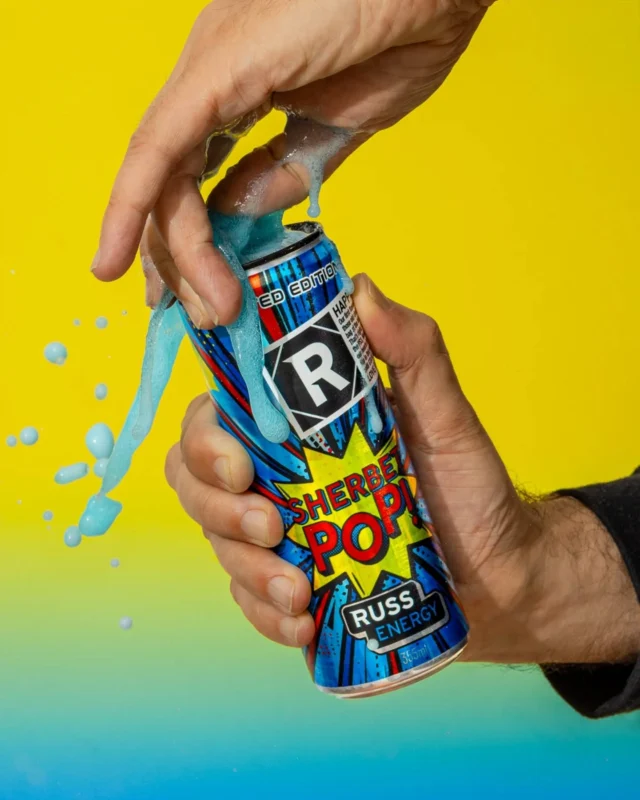 Something a little different for me. 💥
This series was great fun to shoot. Bright simple colours, no props, just the cans and hands. Good challenge for someone who has a tendency to put too much stuff into a scene!
.
And yes the floor was soooo sticky afterwards. 😂
.
Shot for @laststbrewery
.
Would love to do more of this style! Note to self: add more content like this to my portfolio...
.
#energydrink #drinksphotography #melbournedrinksphotographer #drinksplash #splashphotography